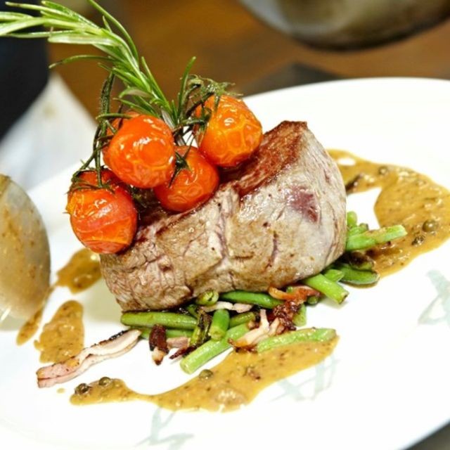 restaurant image