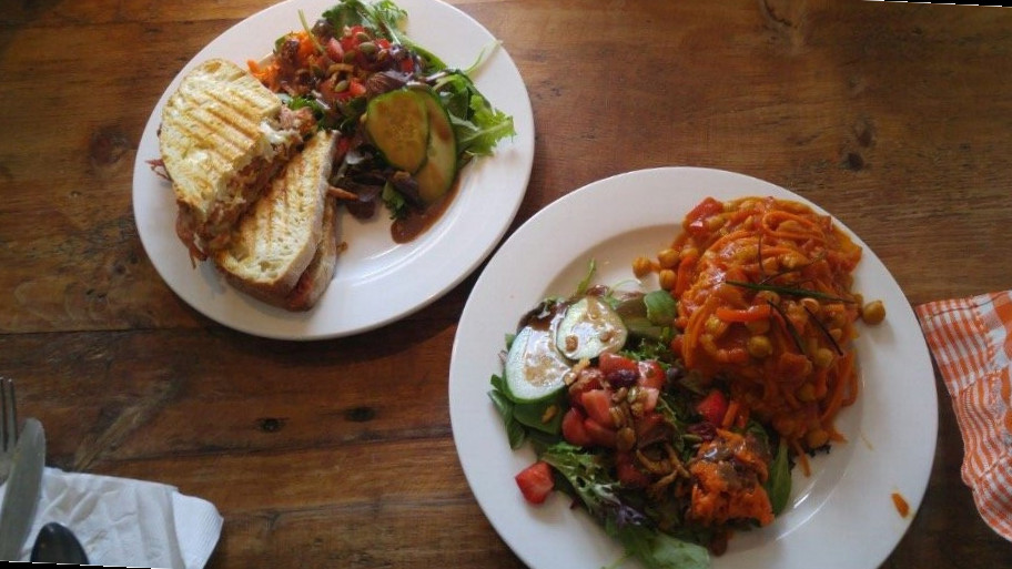 restaurant image