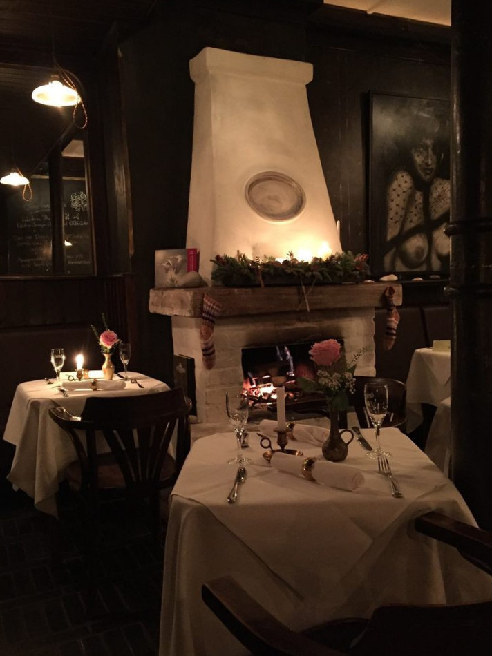 restaurant image