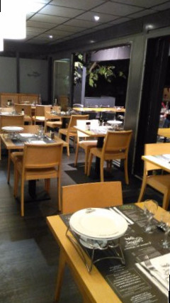 restaurant image