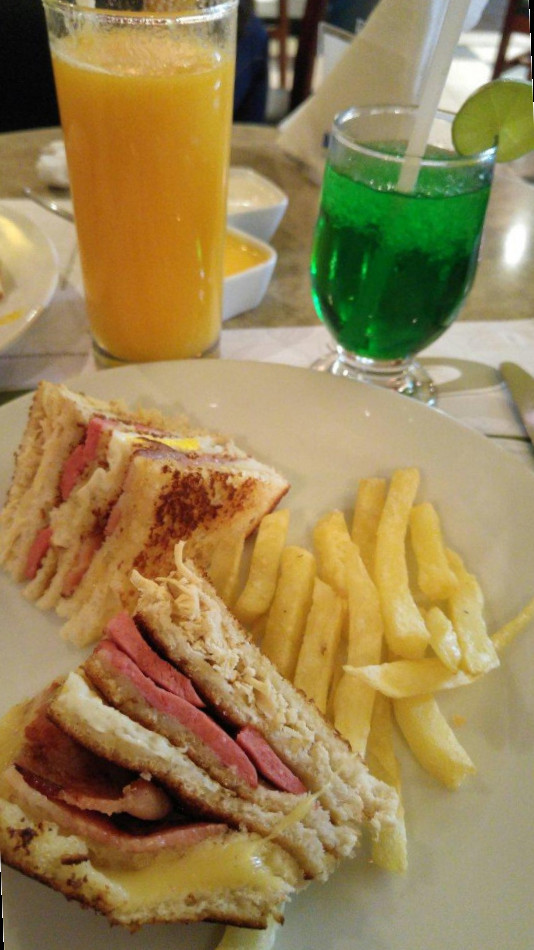 restaurant image
