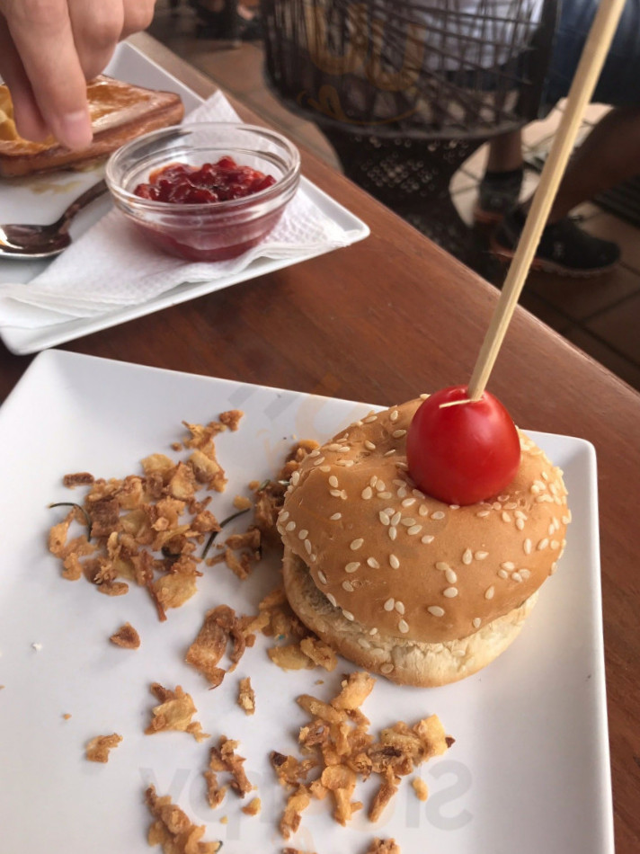 restaurant image