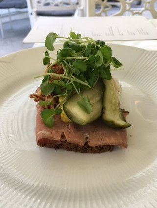 restaurant image