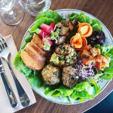 restaurant image