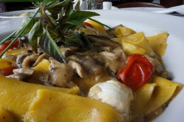 restaurant image