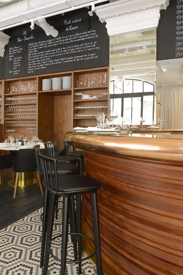restaurant image