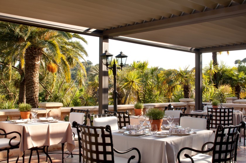 restaurant image