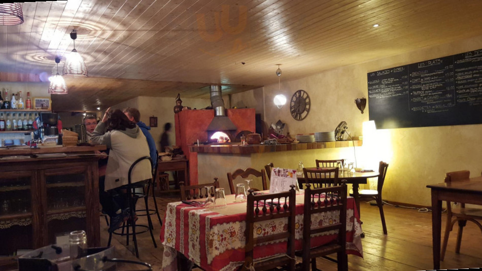 restaurant image