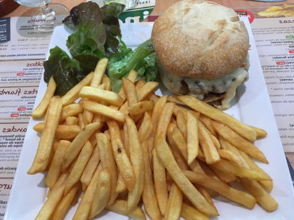 restaurant image