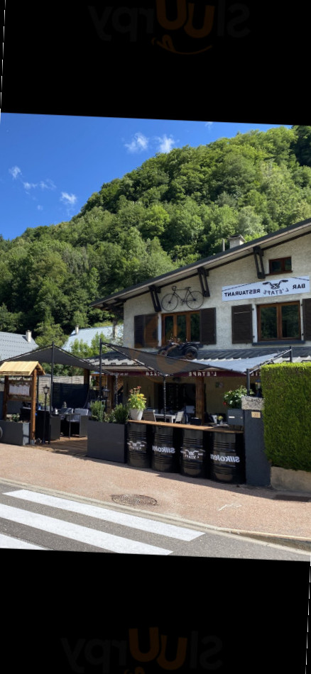 restaurant image
