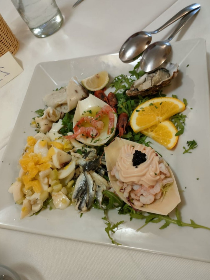 restaurant image
