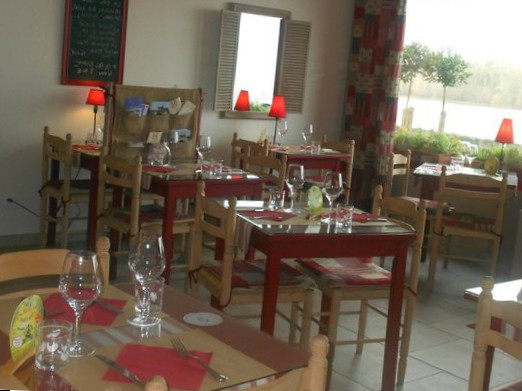 restaurant image