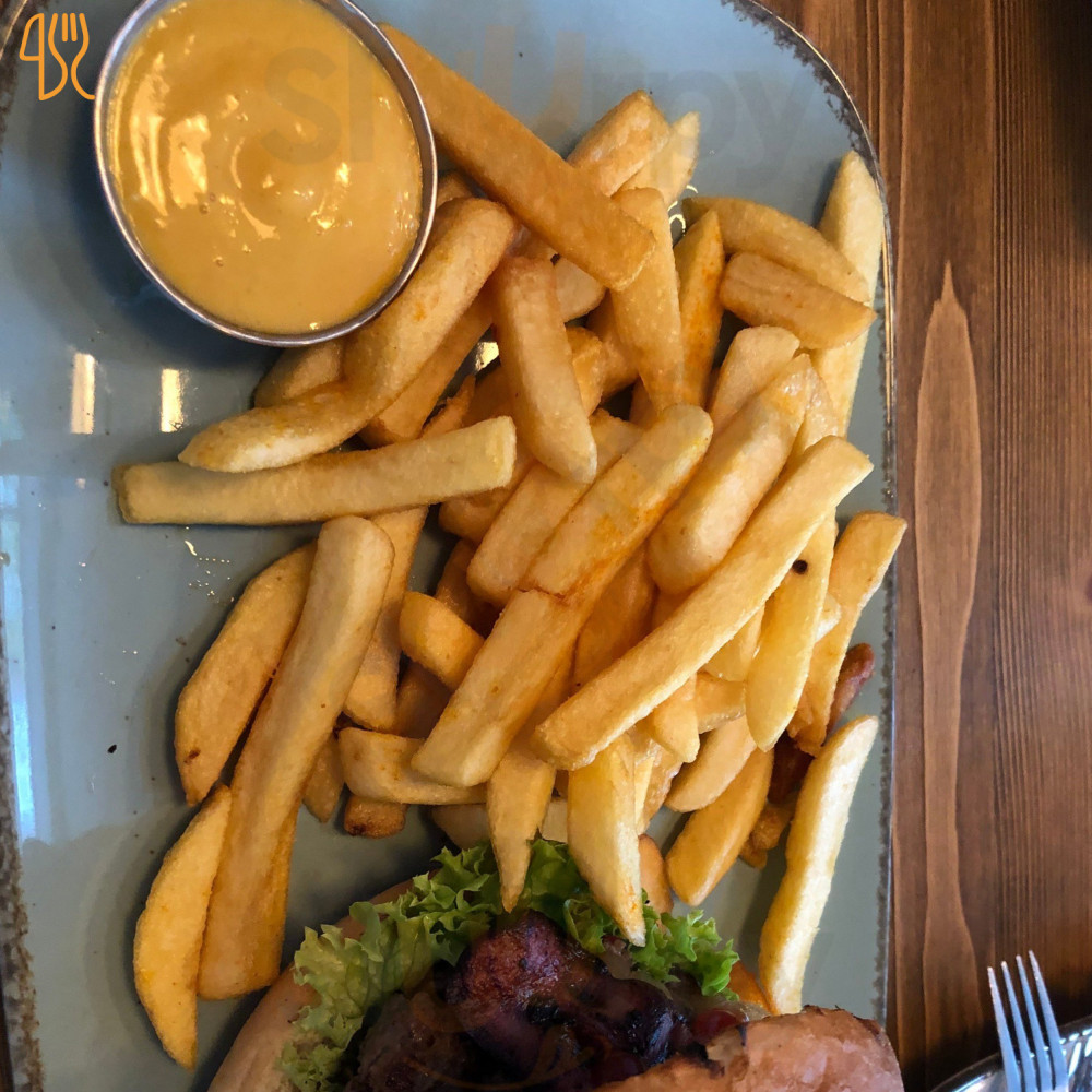 restaurant image