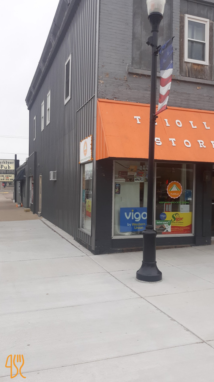 restaurant image