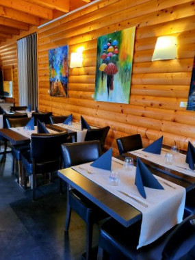 restaurant image