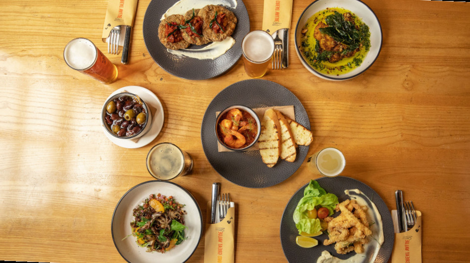restaurant image