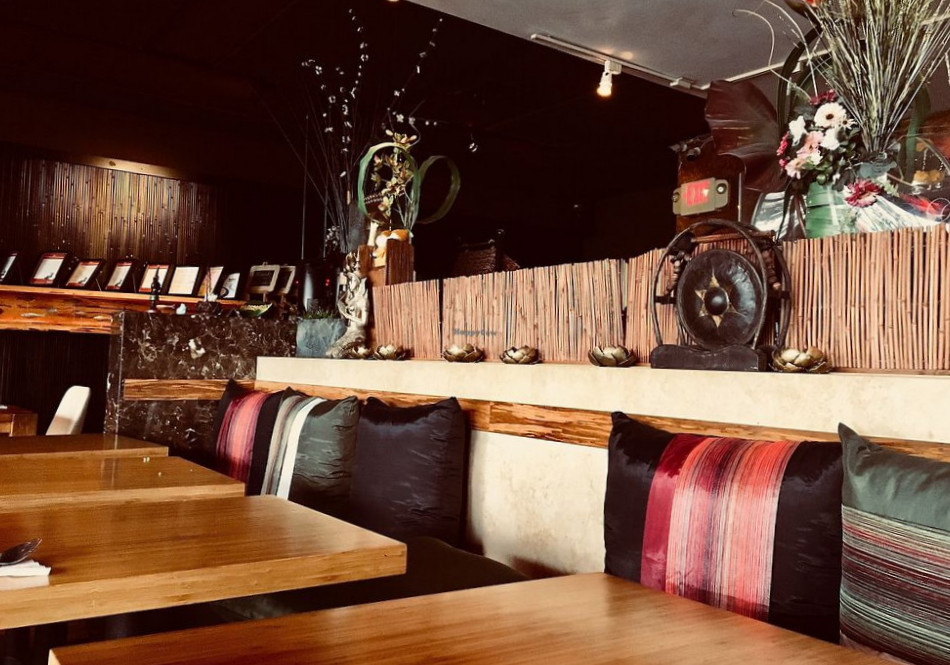 restaurant image