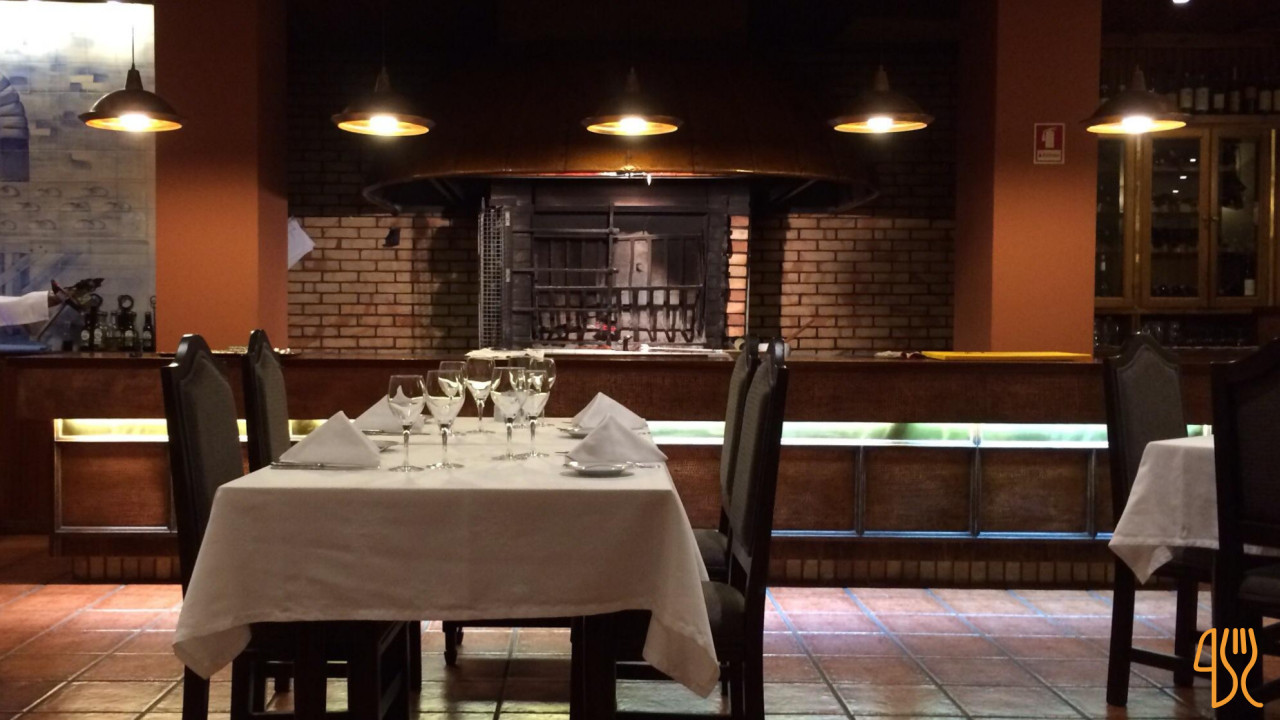 restaurant image