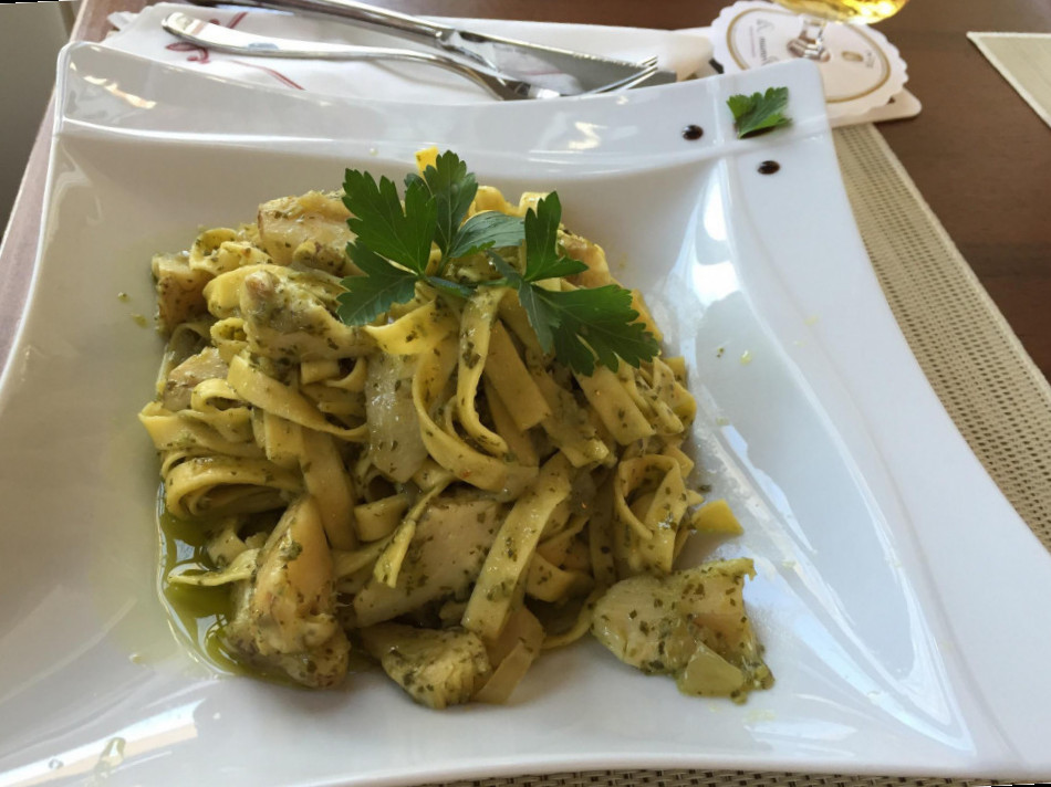 restaurant image