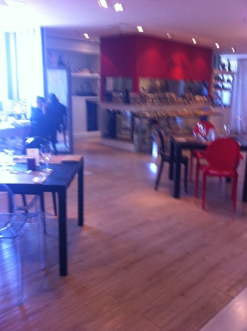 restaurant image
