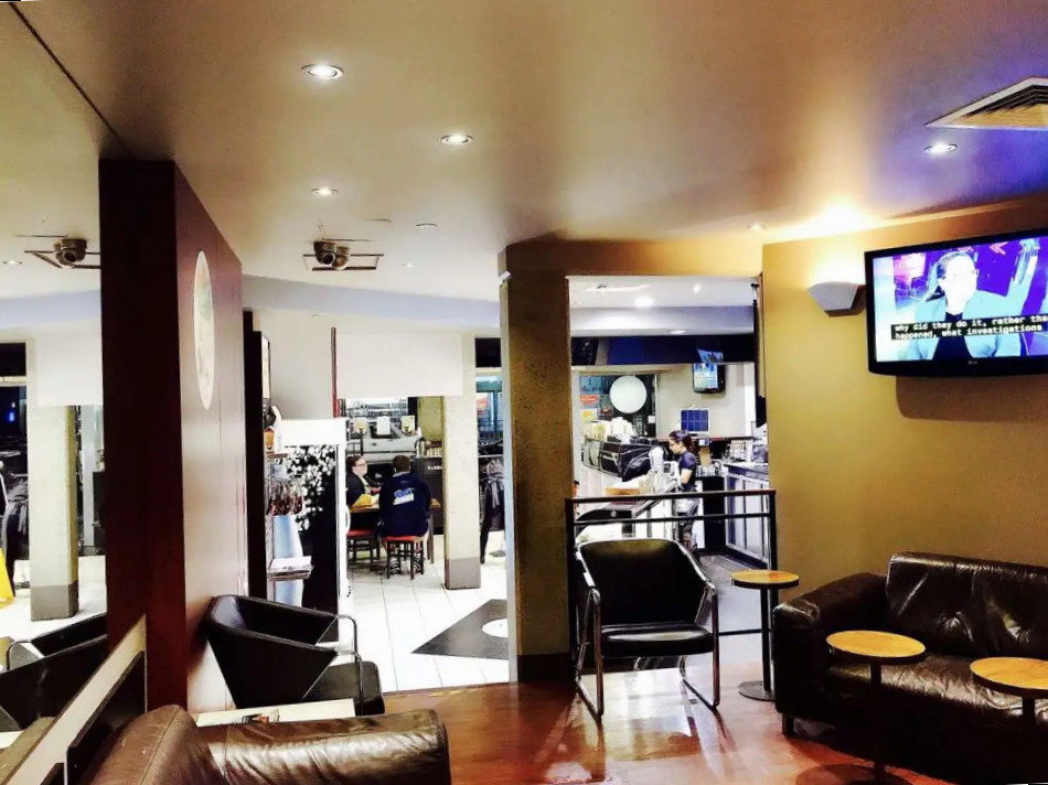 restaurant image