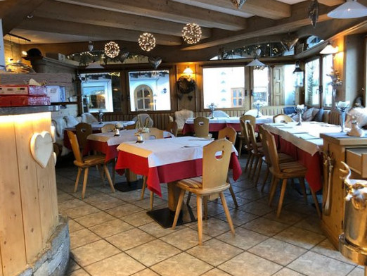 restaurant image
