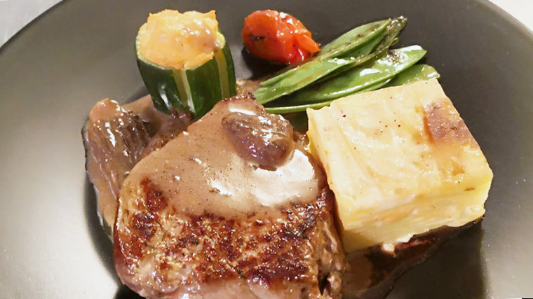 restaurant image