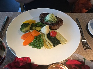 restaurant image