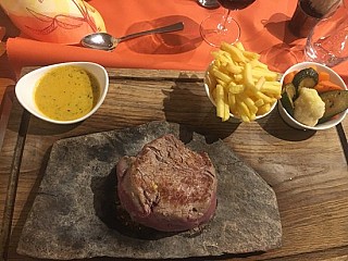 restaurant image