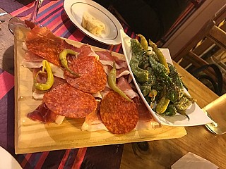 restaurant image