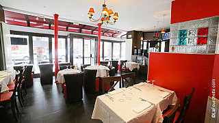 restaurant image