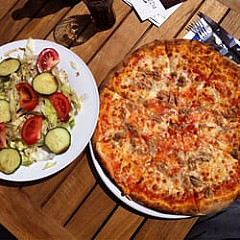 restaurant image