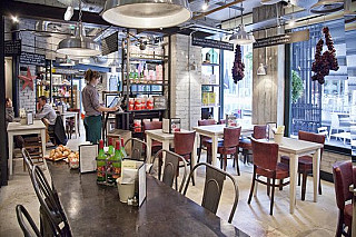 restaurant image