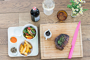 restaurant image