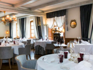 restaurant image