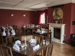 restaurant image