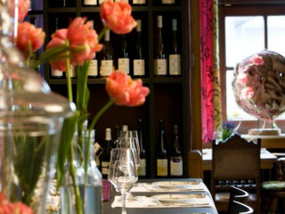 restaurant image
