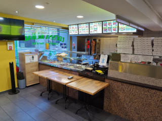 restaurant image