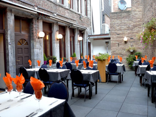 restaurant image