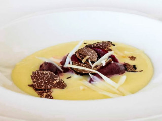 restaurant image