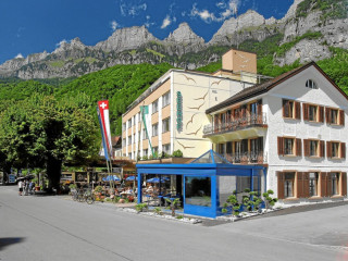 restaurant image