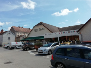 restaurant image
