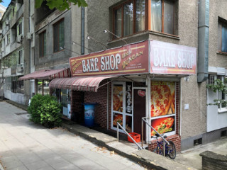 restaurant image