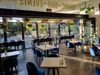 restaurant image