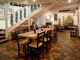 restaurant image