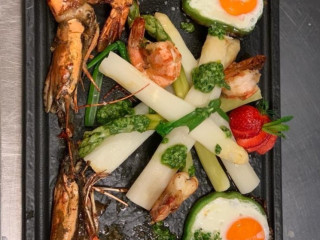 restaurant image