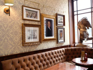 restaurant image