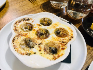 restaurant image