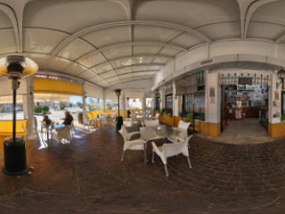 restaurant image