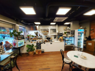 restaurant image